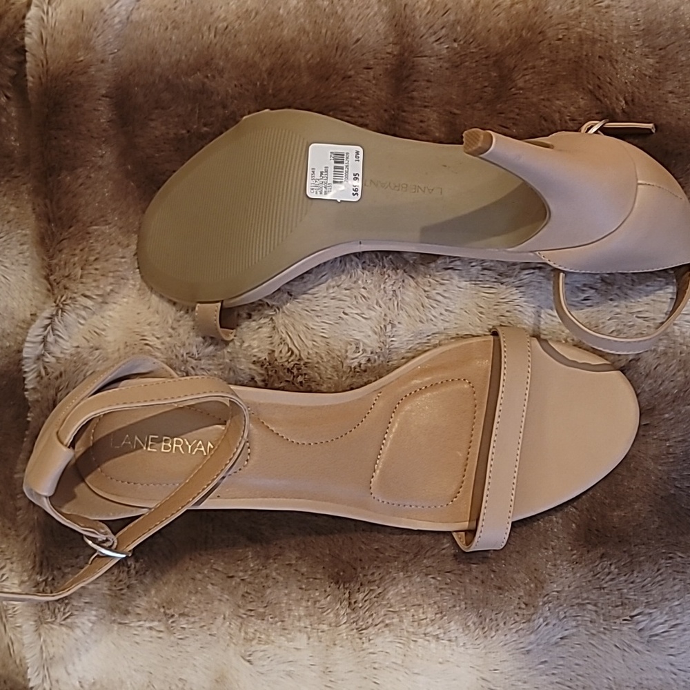 Lane Brayant size 10W, 3.5 inch tan heels